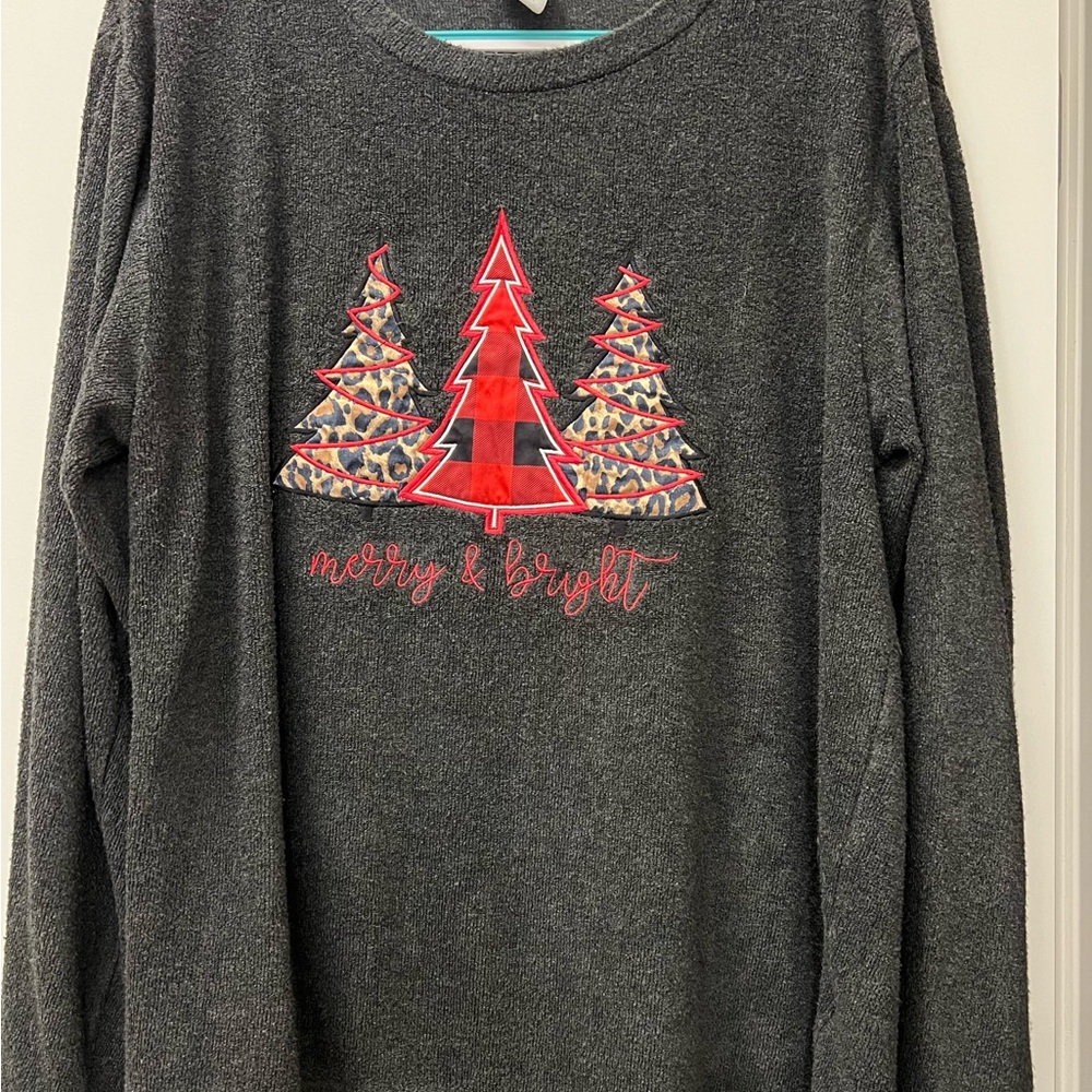 Super comfy Christmas top - Size 2XL.